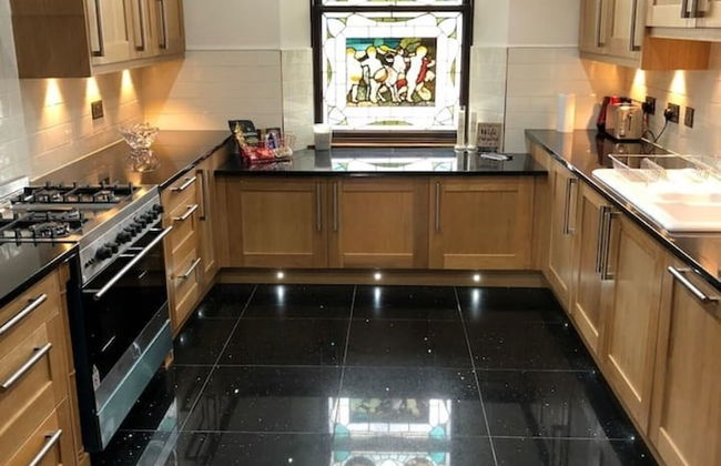 Beautiful 4-bed Villa in Glasgow - Foto 7