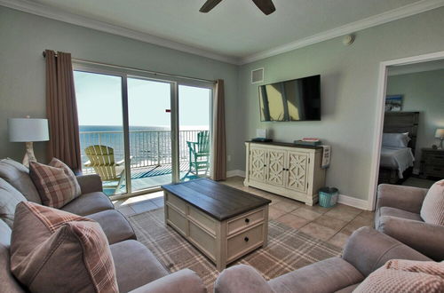 Photo 39 - Crystal Shores West Condos by Hosteeva