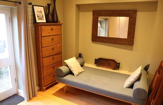 Photo 2 - Kennington Oval 2-bed Apartment in London