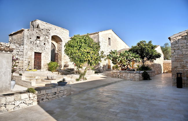 Borgo Alveria - Foto 1