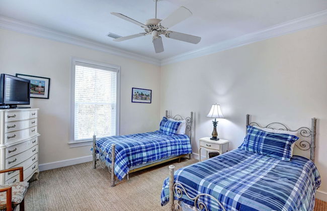 2225 Bruce Drive by Hodnett Cooper - Photo 5