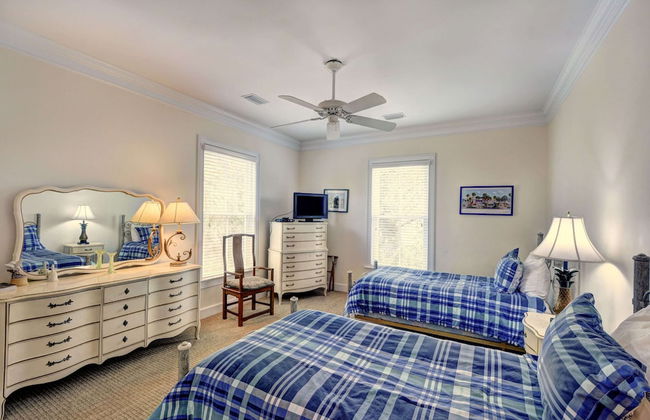 2225 Bruce Drive by Hodnett Cooper - Photo 8