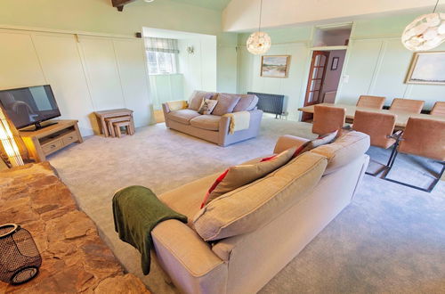 Photo 7 - Streamways Nr Croyde 6 Bedroom, Sleeps 12-16, Hot Tub