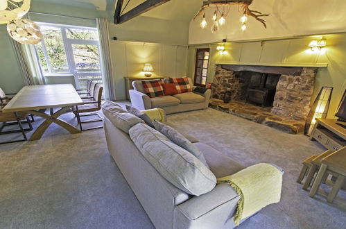 Photo 15 - Streamways Nr Croyde 6 Bedroom, Sleeps 12-16, Hot Tub