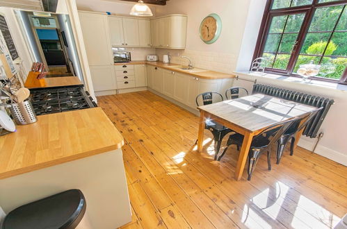 Photo 29 - Streamways Nr Croyde 6 Bedroom, Sleeps 12-16, Hot Tub