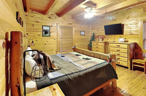 Photo 2 - Mountain Dreams by Jackson Mountain Rentals