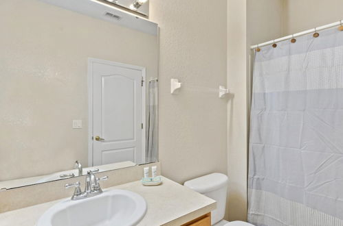 Photo 17 - Shv1170ha - 4 Bedroom Townhome In Coral Cay Resort, Sleeps Up To 8, Just 6 Miles To Disney