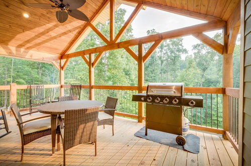 Photo 59 - Swimmin in the Smokies - Six Bedroom Chalet