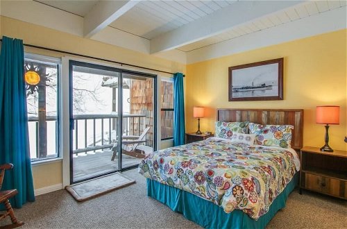 Photo 5 - Mv22: Waterfront Condo in Tahoe Keys . 3 Bedrooms 010630