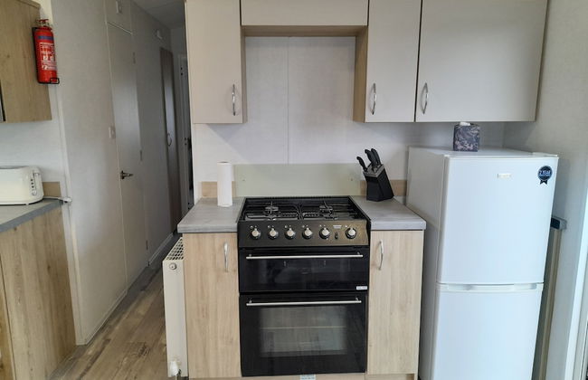 12A Beautiful Lodge Home For Hire 2 Bedrooms - Photo 7