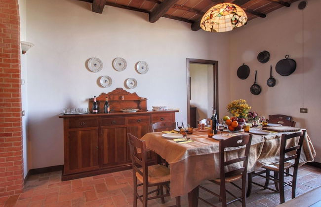 Spacious Tuscan Farmhouse - Foto 27