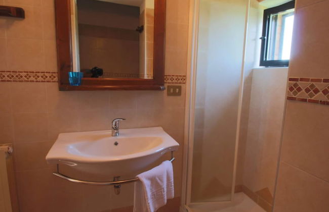 Spacious Tuscan Farmhouse - Foto 17