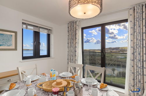 Photo 2 - Apartment 8 Waterstone House - Luxury Apartment Sea Views Pet Friendly