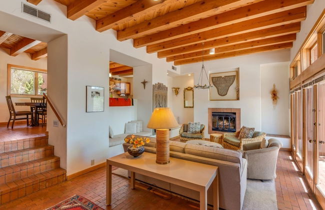 Acoma - Majestic Views, Near the Santa Fe Opera and Four Seasons in Tesuque - Photo 11