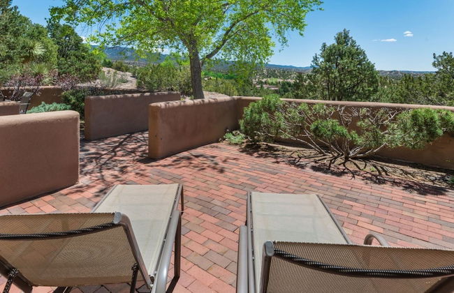 Acoma - Majestic Views, Near the Santa Fe Opera and Four Seasons in Tesuque - Photo 18