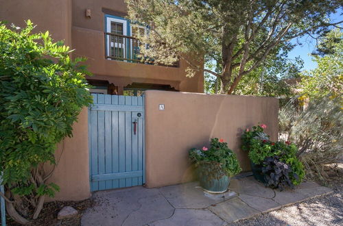 Photo 38 - Serenidad - Delightful Vacation Home, Walk to The Plaza and Canyon Rd