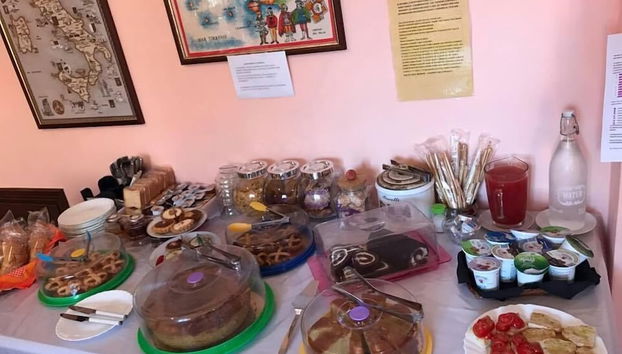 Desayuno estilo bufé