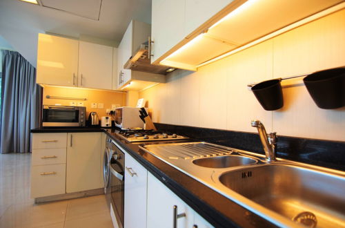 Photo 19 - Lux BnB DIFC 2BDR Park Towers