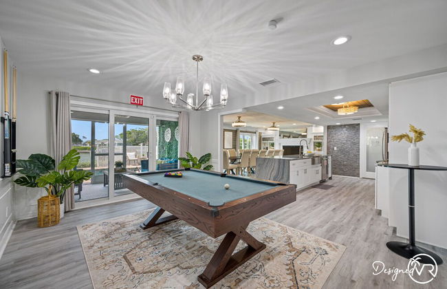 Chic 8BR with Heated Pool & Waterview - Foto 39