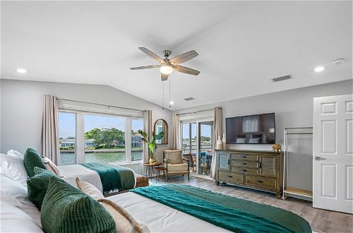 Photo 14 - Chic 8BR with Heated Pool & Waterview