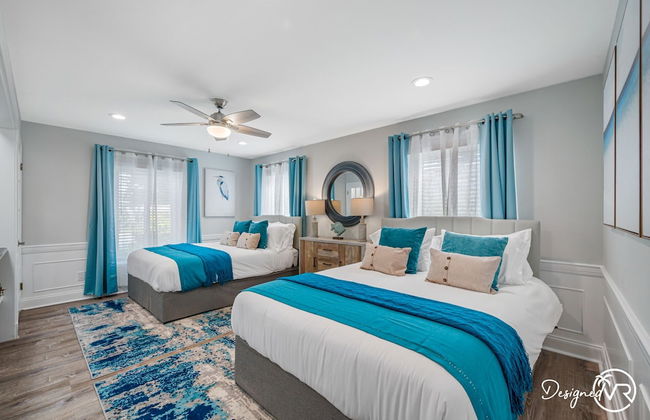 Chic 8BR with Heated Pool & Waterview - Foto 1