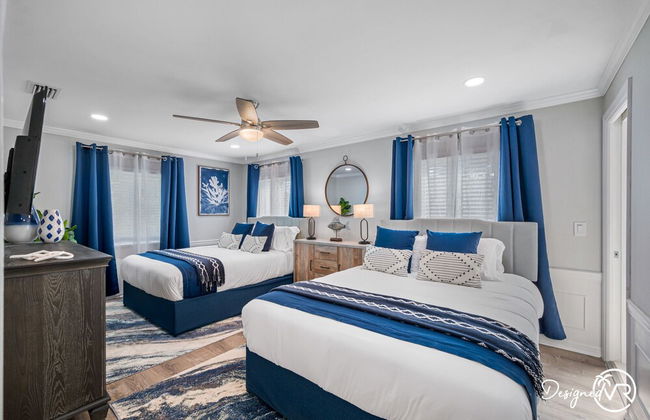 Chic 8BR with Heated Pool & Waterview - Foto 10