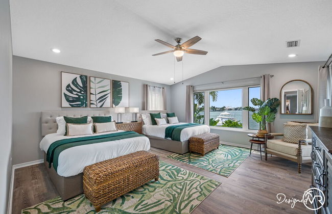 Chic 8BR with Heated Pool & Waterview - Foto 12