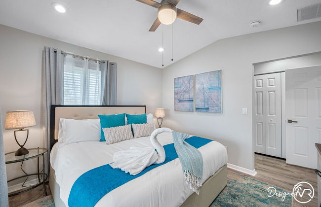 Chic 8BR with Heated Pool & Waterview - Foto 13