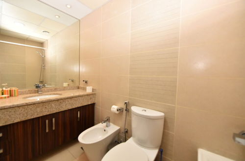 Photo 13 - RIT - Charming Furnished Studio JLT