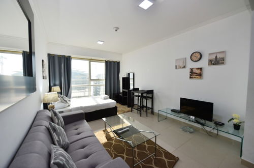 Photo 14 - RIT - Charming Furnished Studio JLT