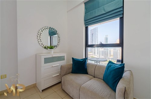 Photo 4 - Marco Polo - Stunning 1 BR With Full Marina View Huge Balcony