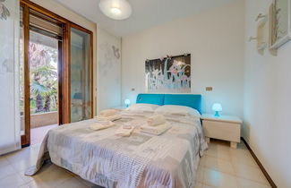 Photo 3 - Lella Apartment Front Beach Garda Lake