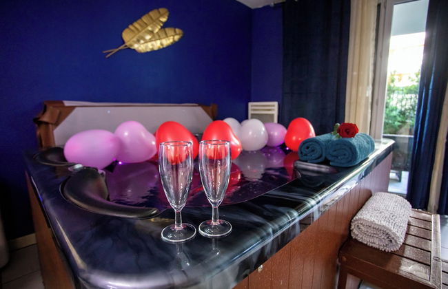 Suite jacuzzi - Photo 23