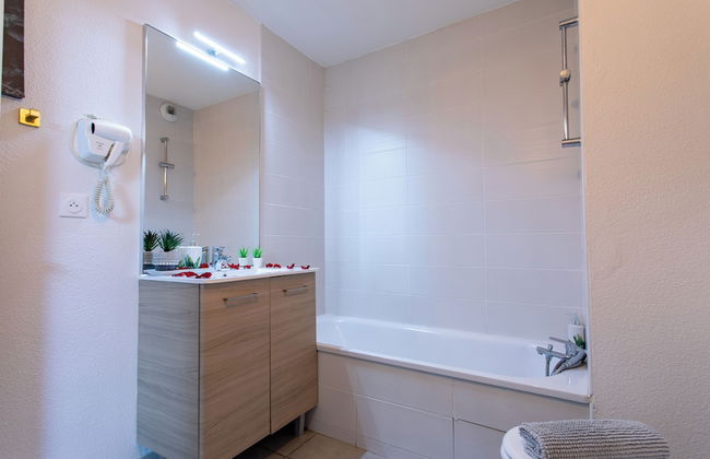 Suite jacuzzi - Photo 22