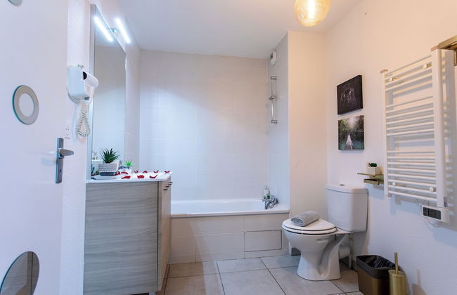 Suite jacuzzi - Photo 21