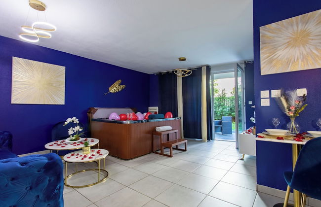 Suite jacuzzi - Photo 17