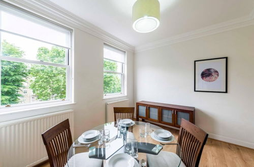 Foto 9 - Fresh and Smart Two-bedroom Apartment in Kensington London