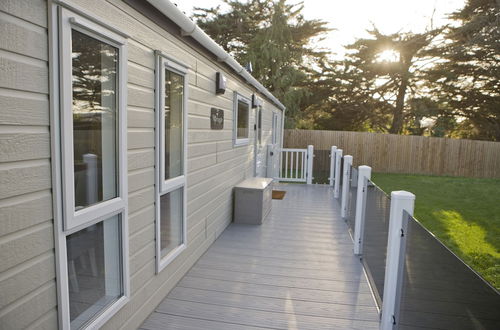 Photo 37 - 6 Berth Luxury Lodge in Christchurch, Dorset