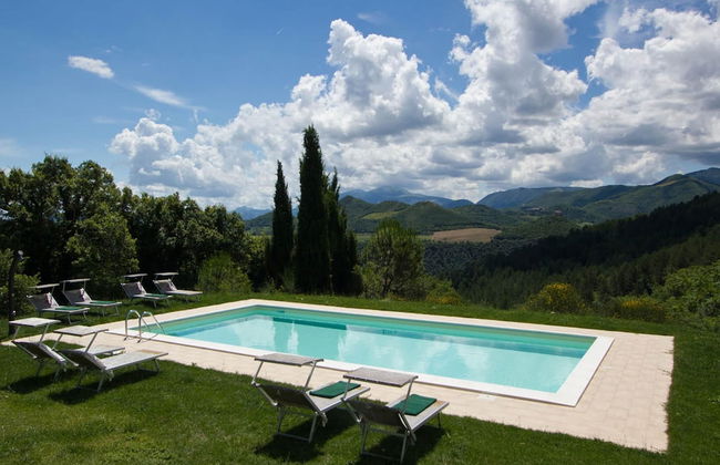 Romantic Countryside Getaway - Photo 15