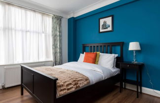 Photo 3 - Smart 2 Bed Apartment near Oxford Street & Hyde Park
