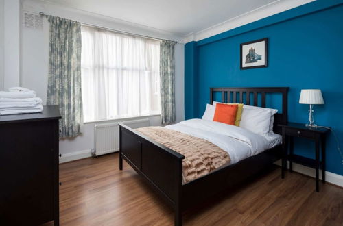 Photo 9 - Smart 2 Bed Apartment near Oxford Street & Hyde Park