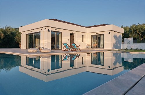 Photo 25 - Drallos Luxury Villa