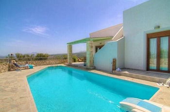 Foto 20 - Luxury Villa in Agia Triada With Swimming Pool