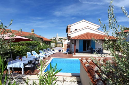 Photo 7 - Nice Holiday House With Private Pool & Roof Terrace