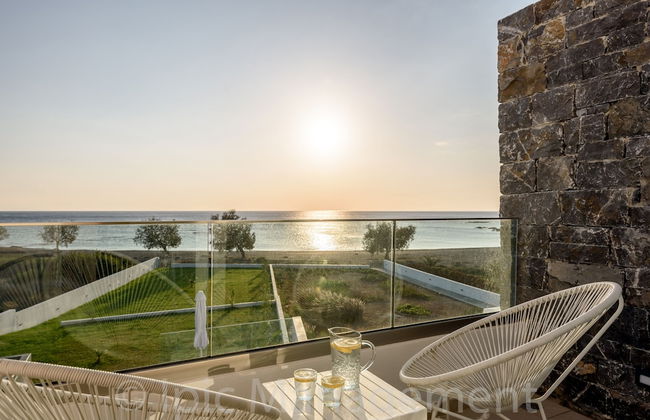 Villa Pelagia - Sea Front Villa Pelagia - Photo 11