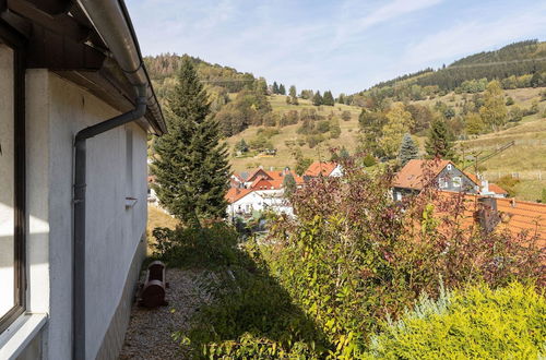 Photo 24 - Bright Holiday Home in Schonbrunn With Garden