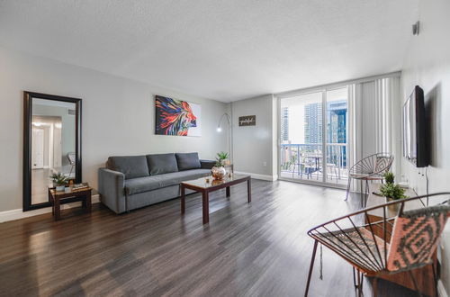 Photo 14 - Amazing 3 BR Apartment At Brickell