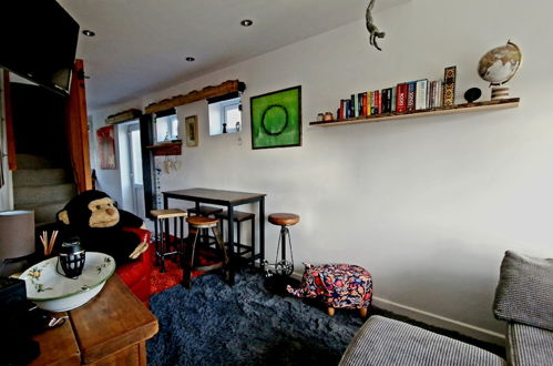 Photo 1 - Charming 1-bed Maisonette With Mountain View