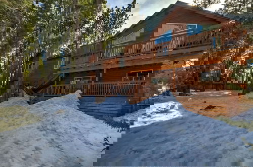 Foto 58 - Luxe Mountain Chalet - Hot Tub, Man Cave, Foosball, Peloton