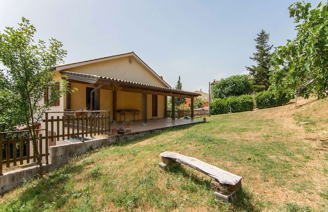 Belvilla by OYO Hillside Villa With Pool - Foto 26